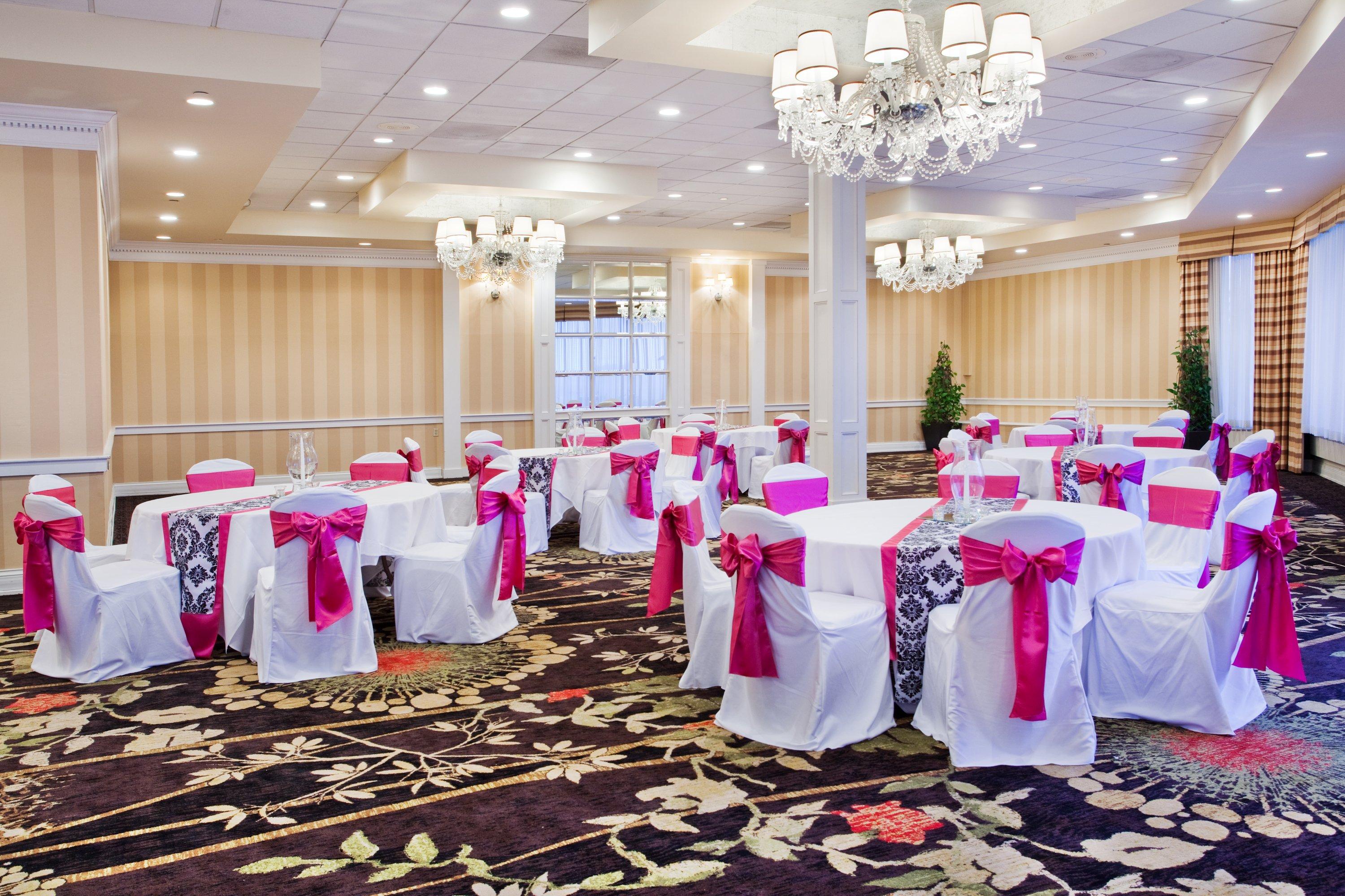 Ramada By Wyndham Cleveland Independence Exterior foto
