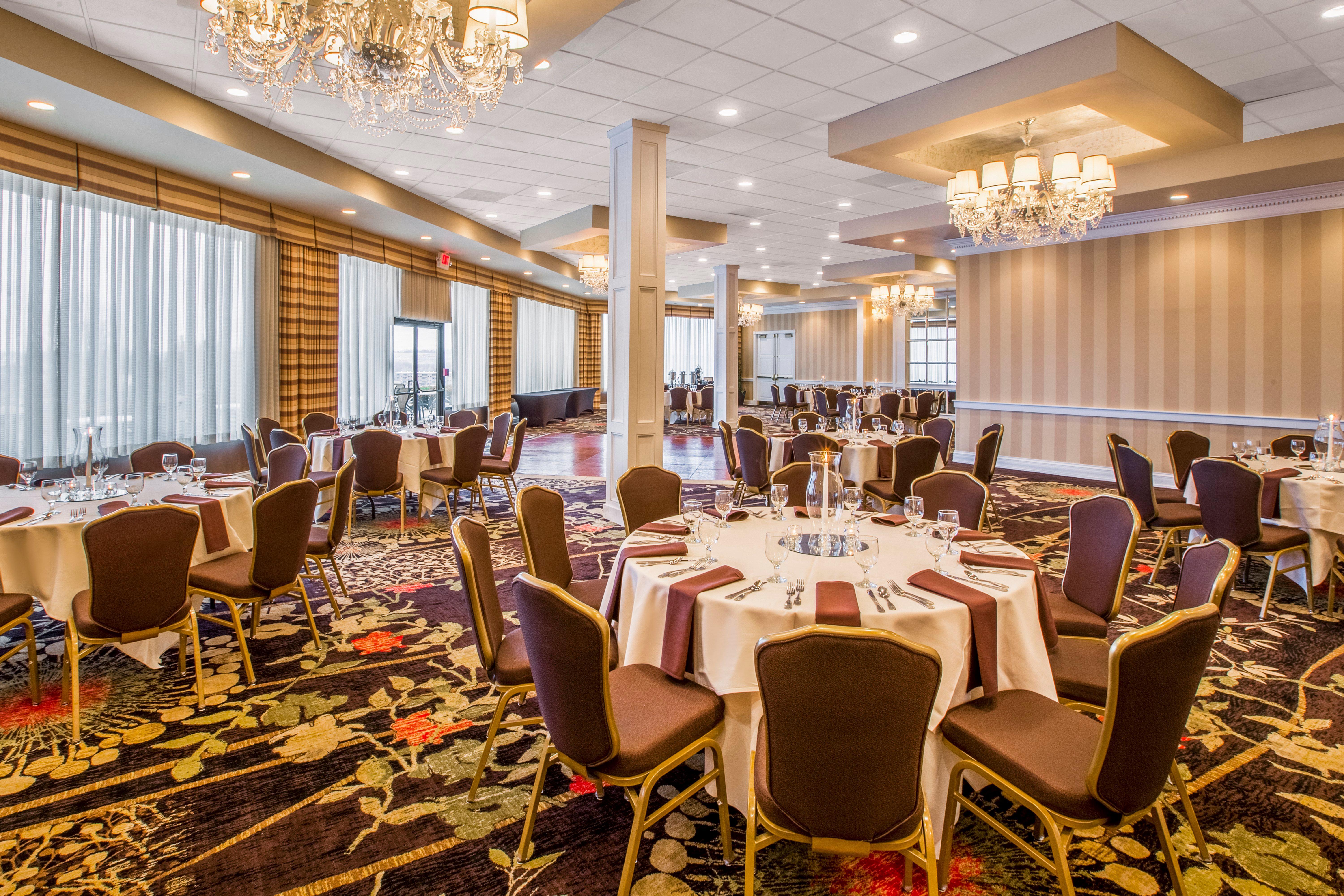 Ramada By Wyndham Cleveland Independence Exterior foto