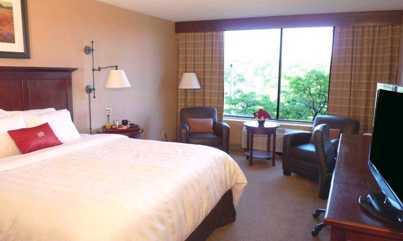 Ramada By Wyndham Cleveland Independence Hotel Quarto foto